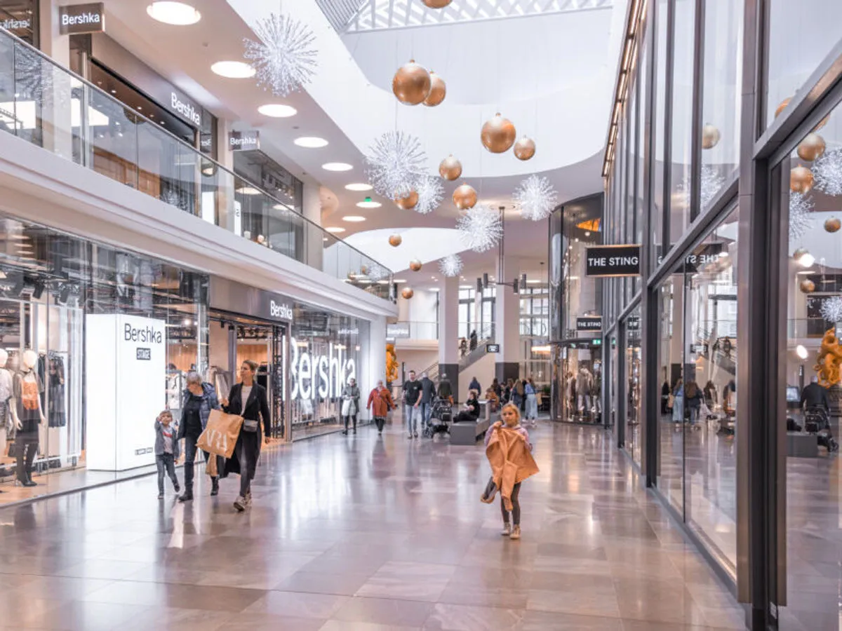 Winkelcentrum met professionele winkelverlichting